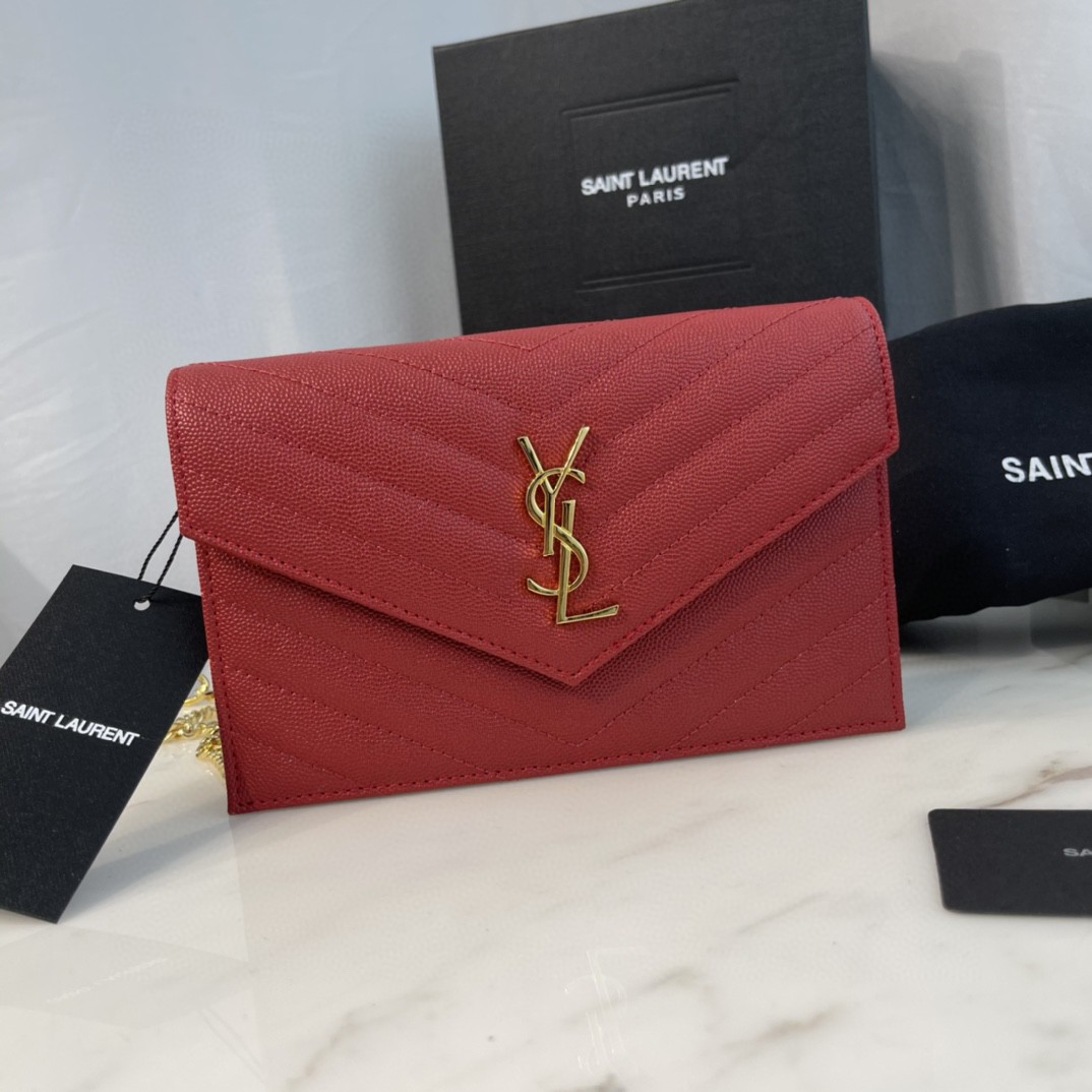 2021 Saint Laurent Monogram clutch bag in grain de poudre embossed leather red